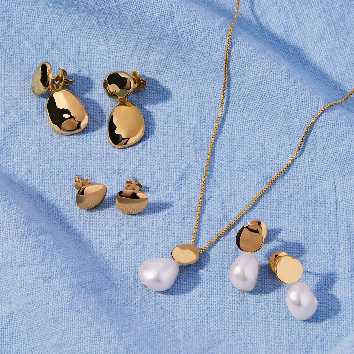 Pebblet Stud Earrings