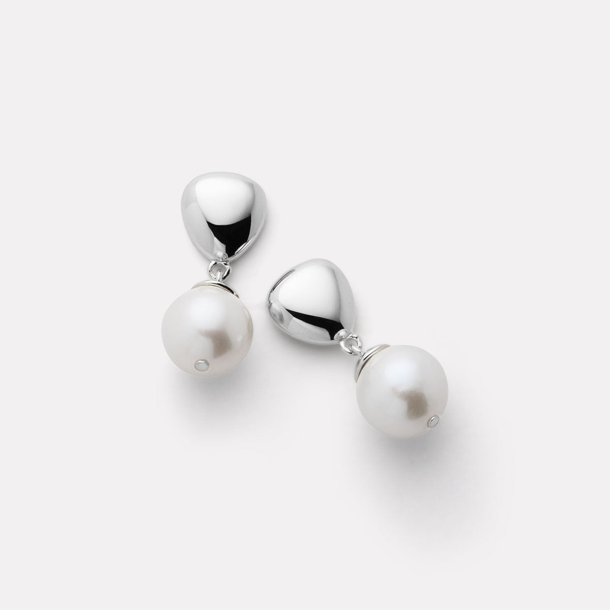 Islander Pearl Earring