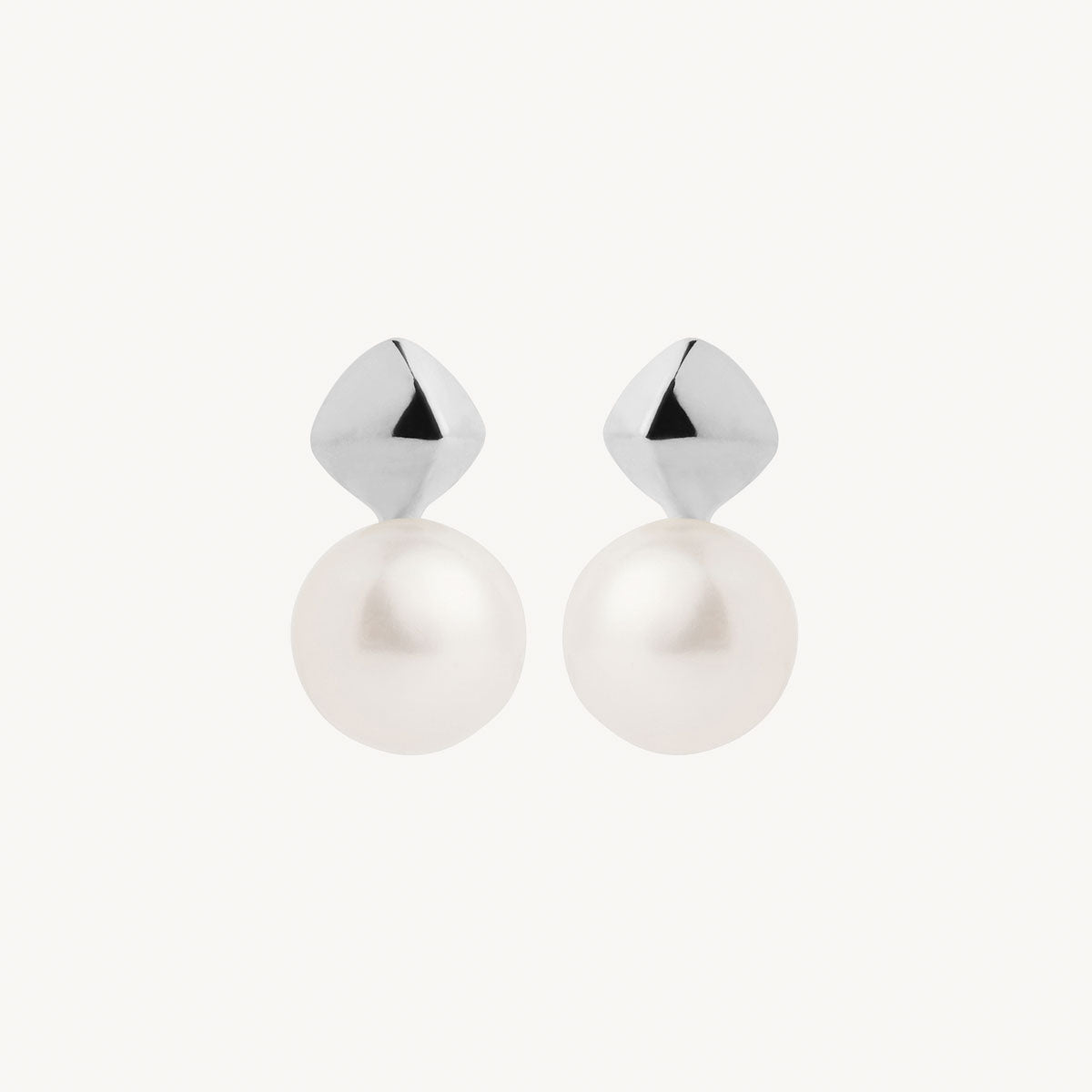 Sterling Silver Mirage Pearl Earring
