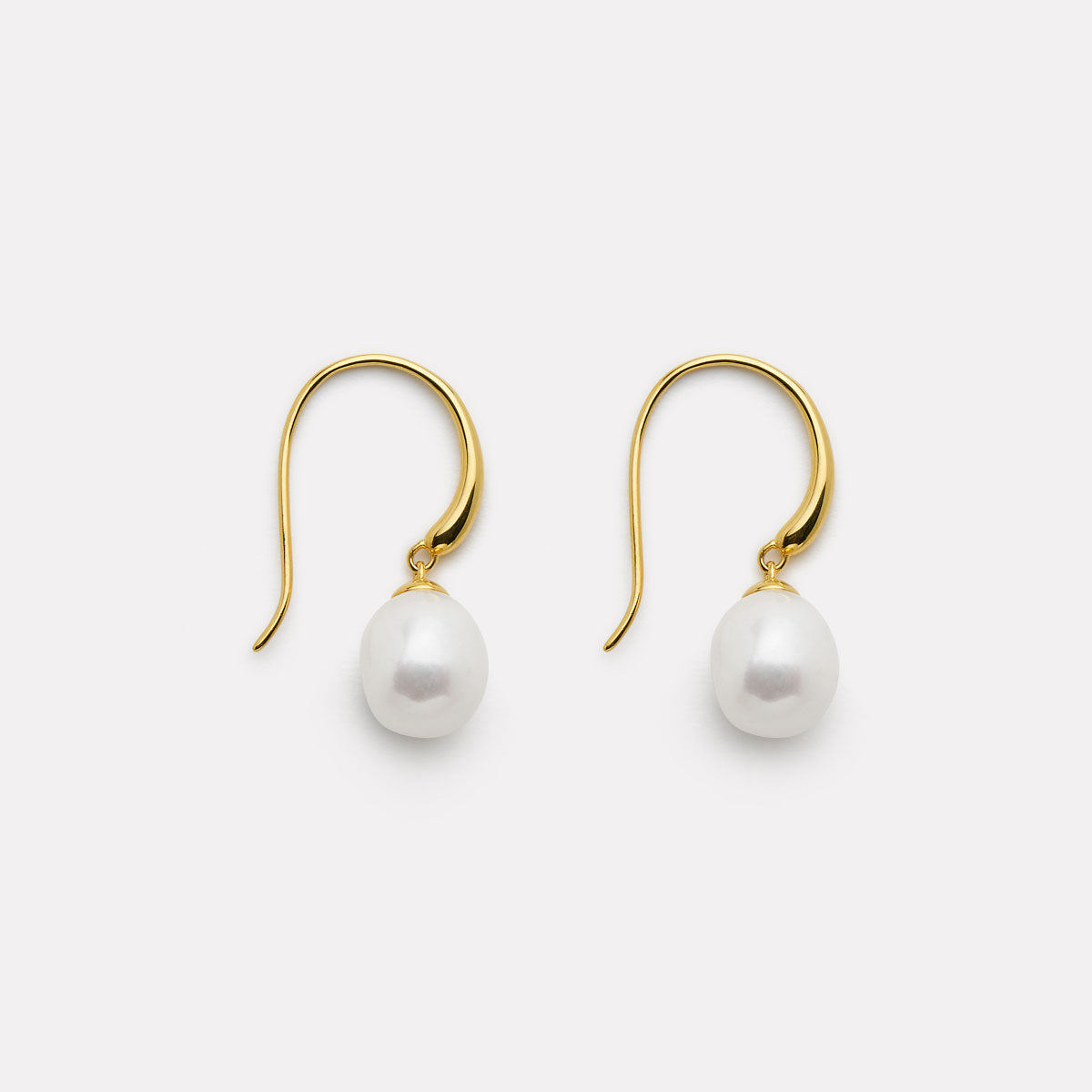 Yellow Gold Ocean Glow Pearl Earrings