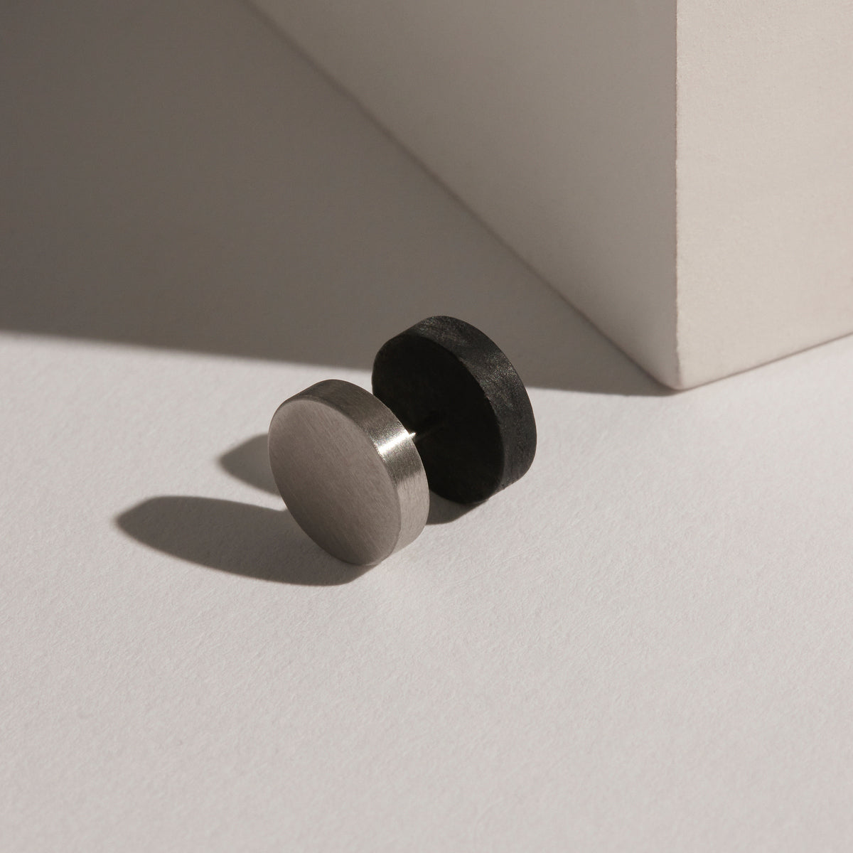 Torque Men's Reversible Carbon Fibre and Steel Earring