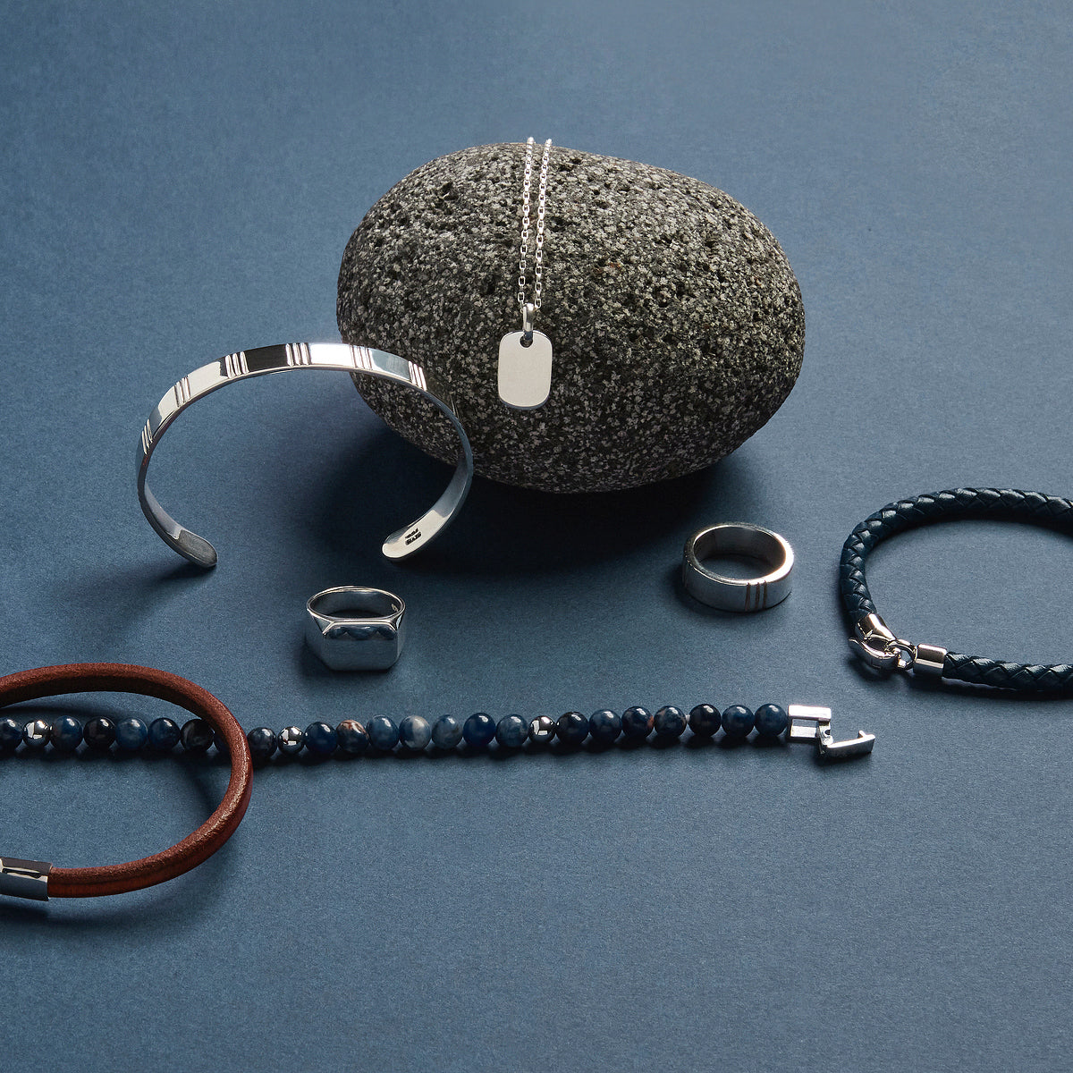 Moto Men’s Silver Rectangular Signet Ring