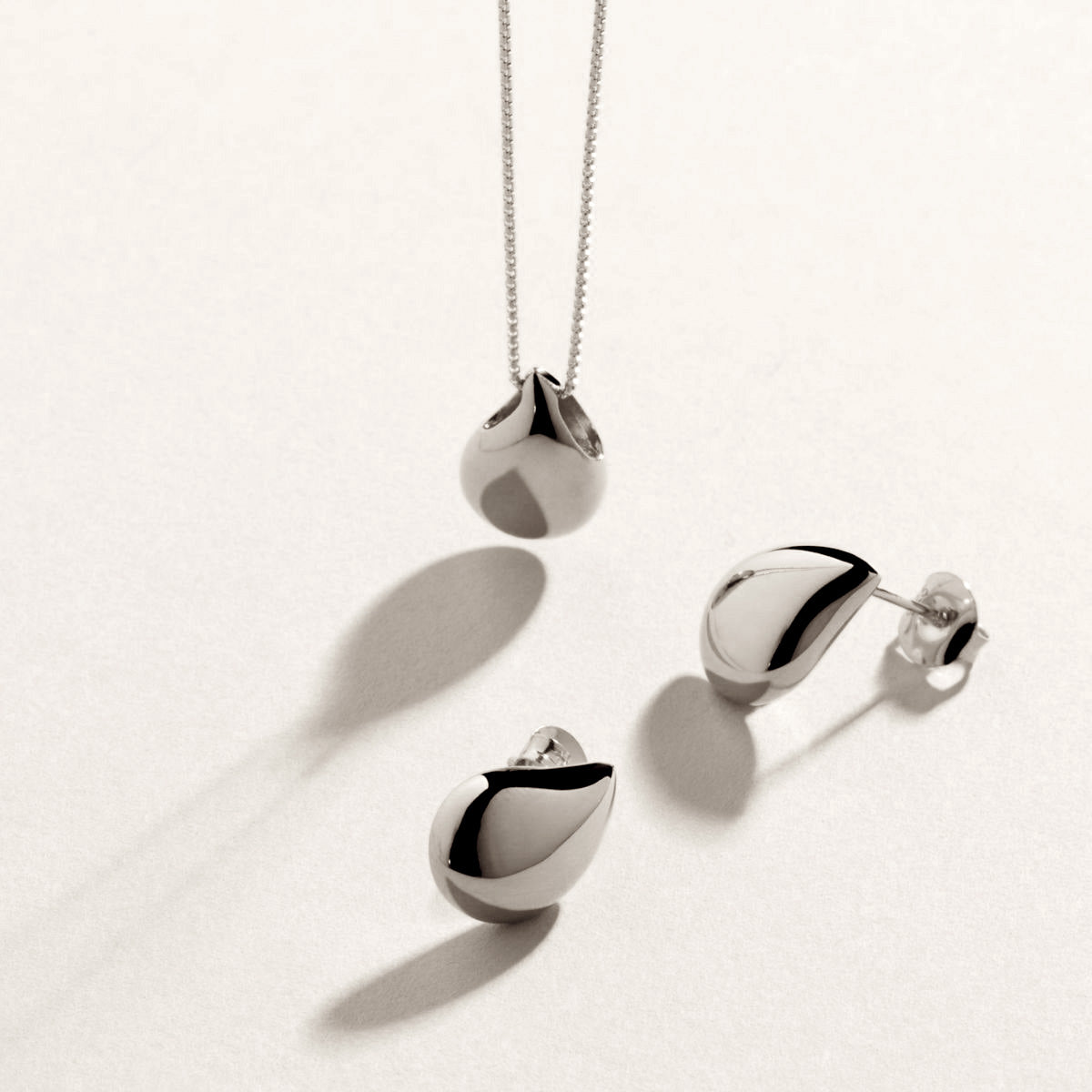 Sunshower Small Stud Earring