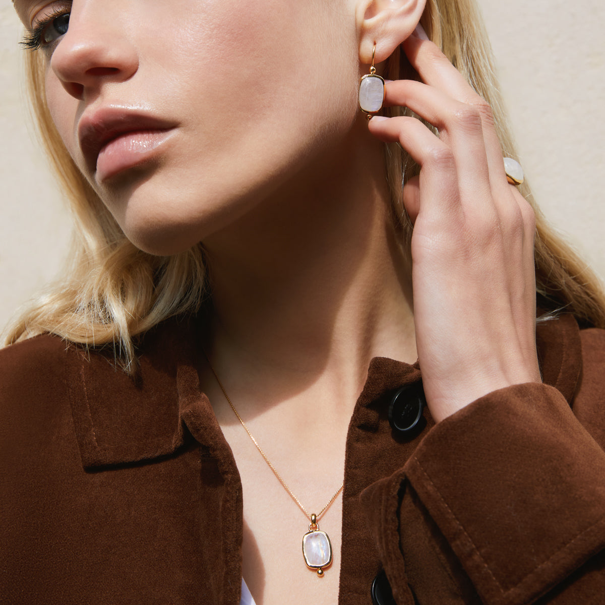 Fleur Rainbow Moonstone Pendant