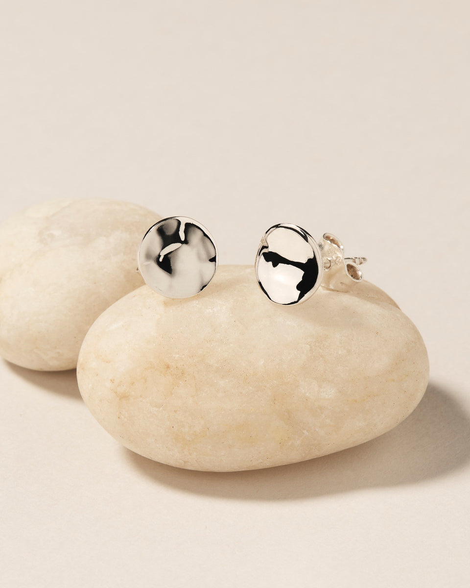 Double Beat Stud Earring