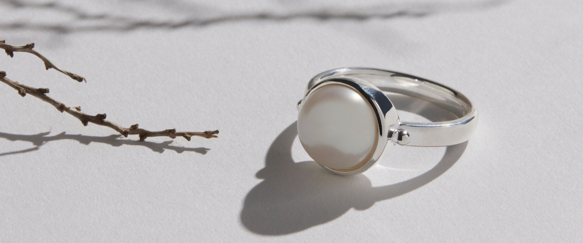 Shop Women's Pearl Rings Online Australia | NAJO