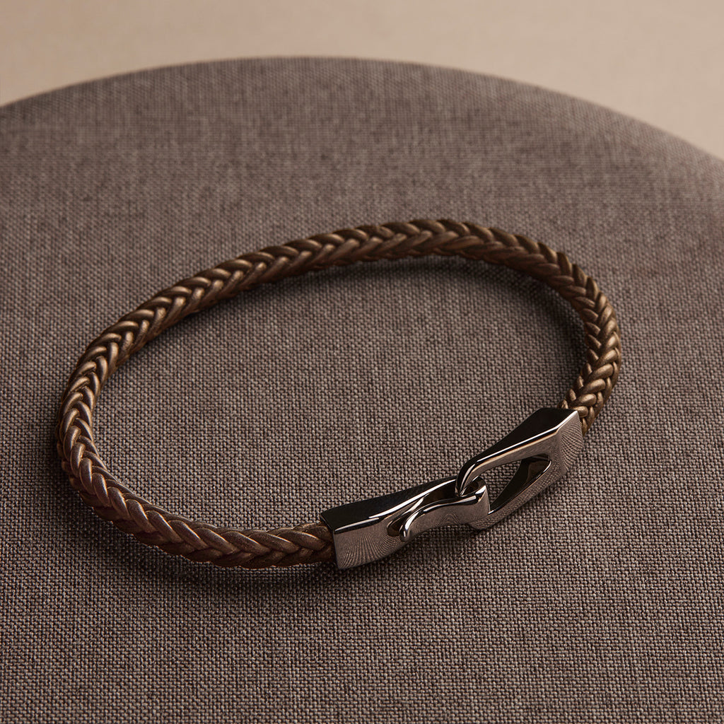 Helix Men’s Silver and Leather Bracelet