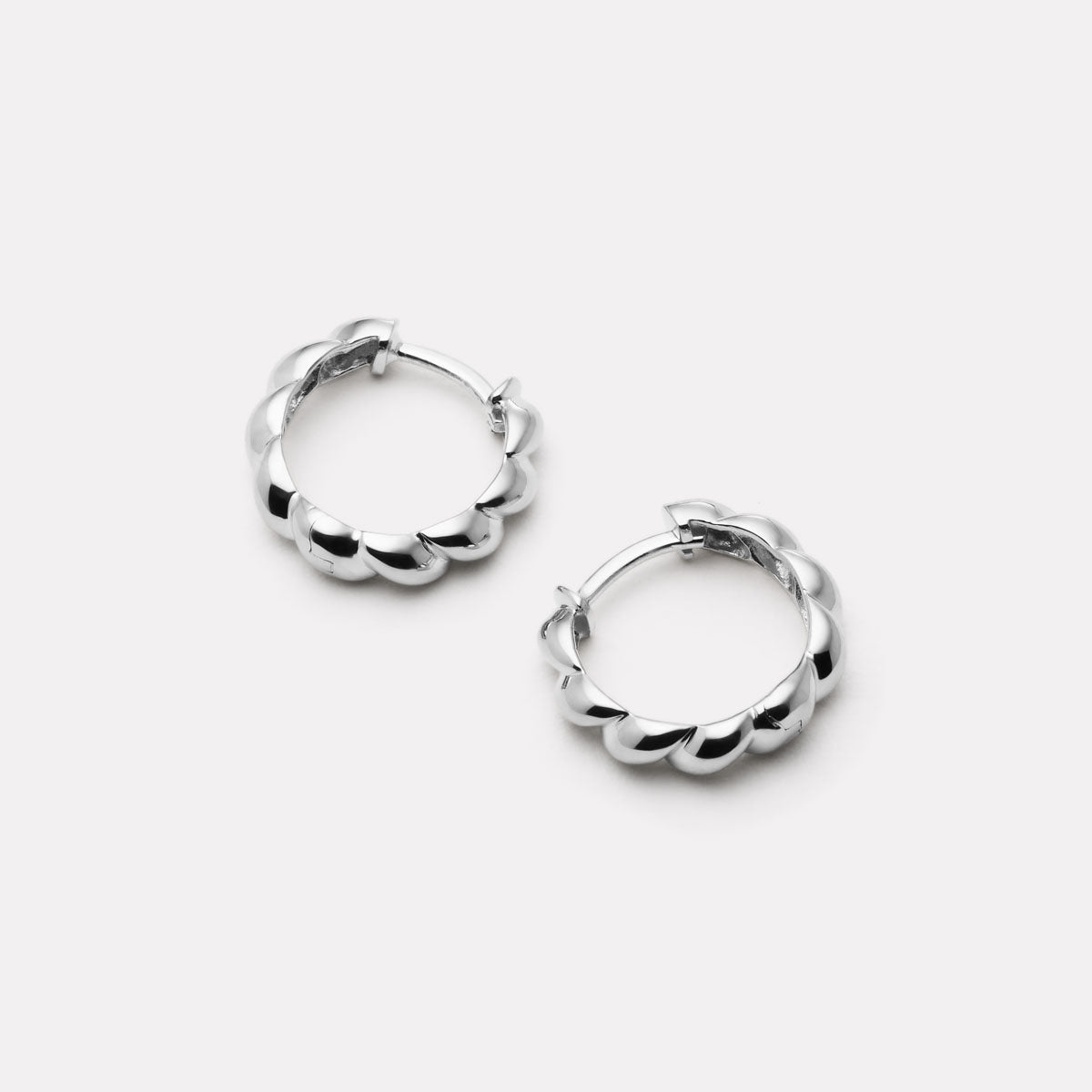 Sterling Silver Zippy Twist Huggie Earring