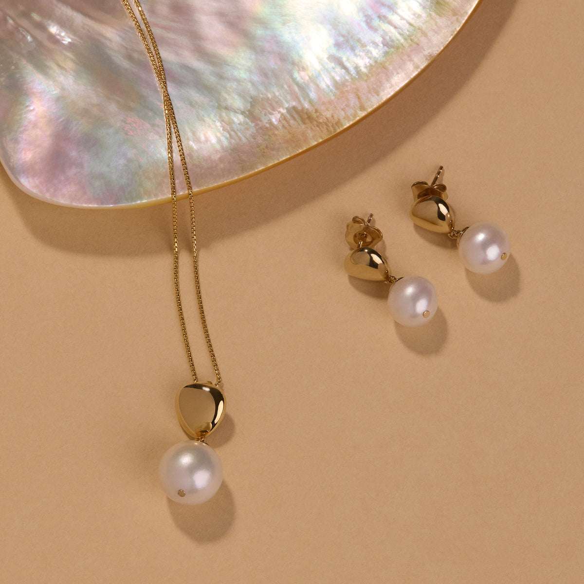 Islander Pearl Earring