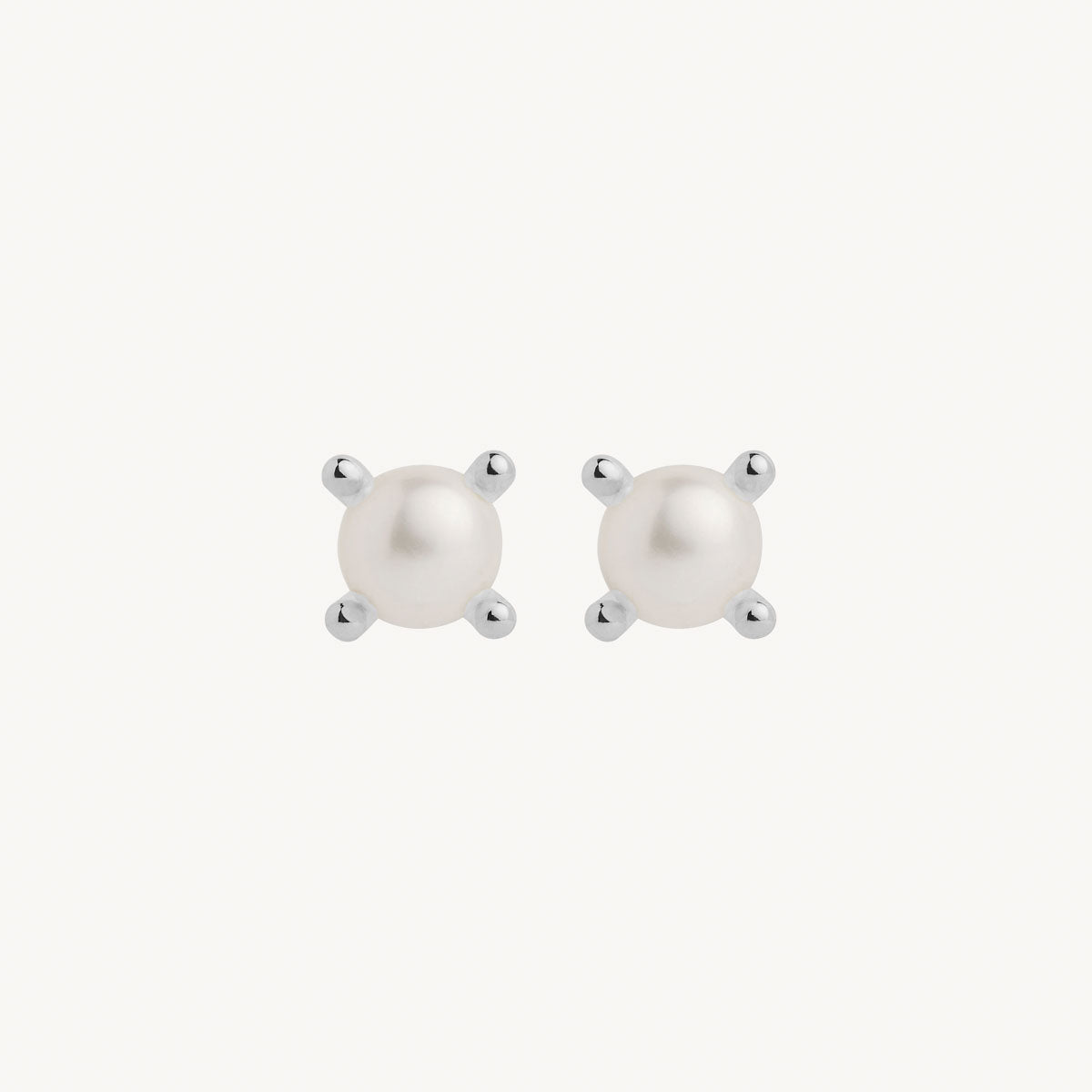 Sterling Silver Moana Pearl Earring