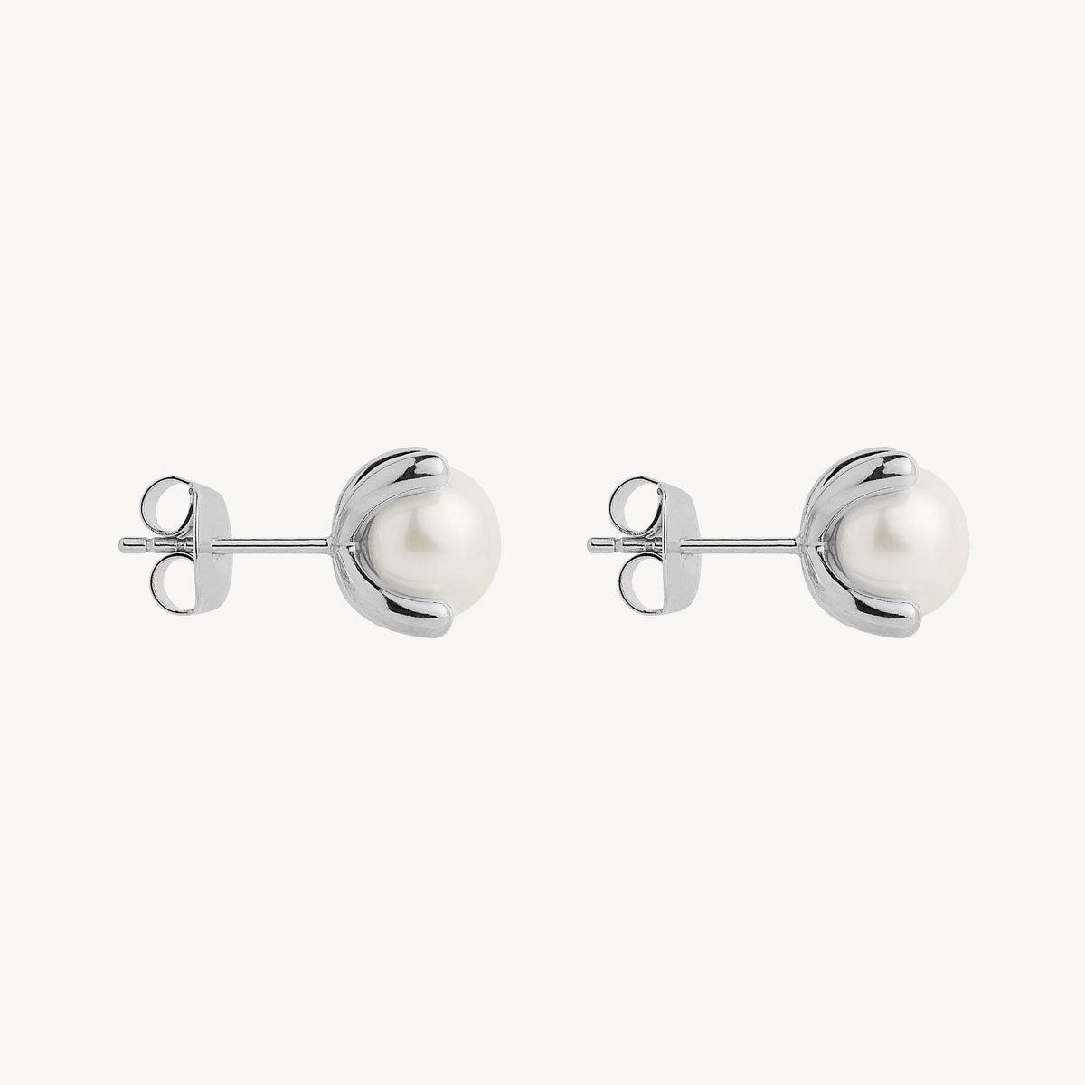 Moana Pearl Earring