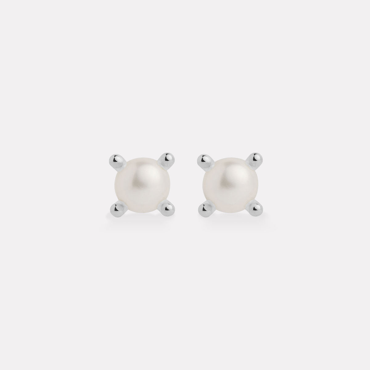 Sterling Silver Moana Pearl Earring