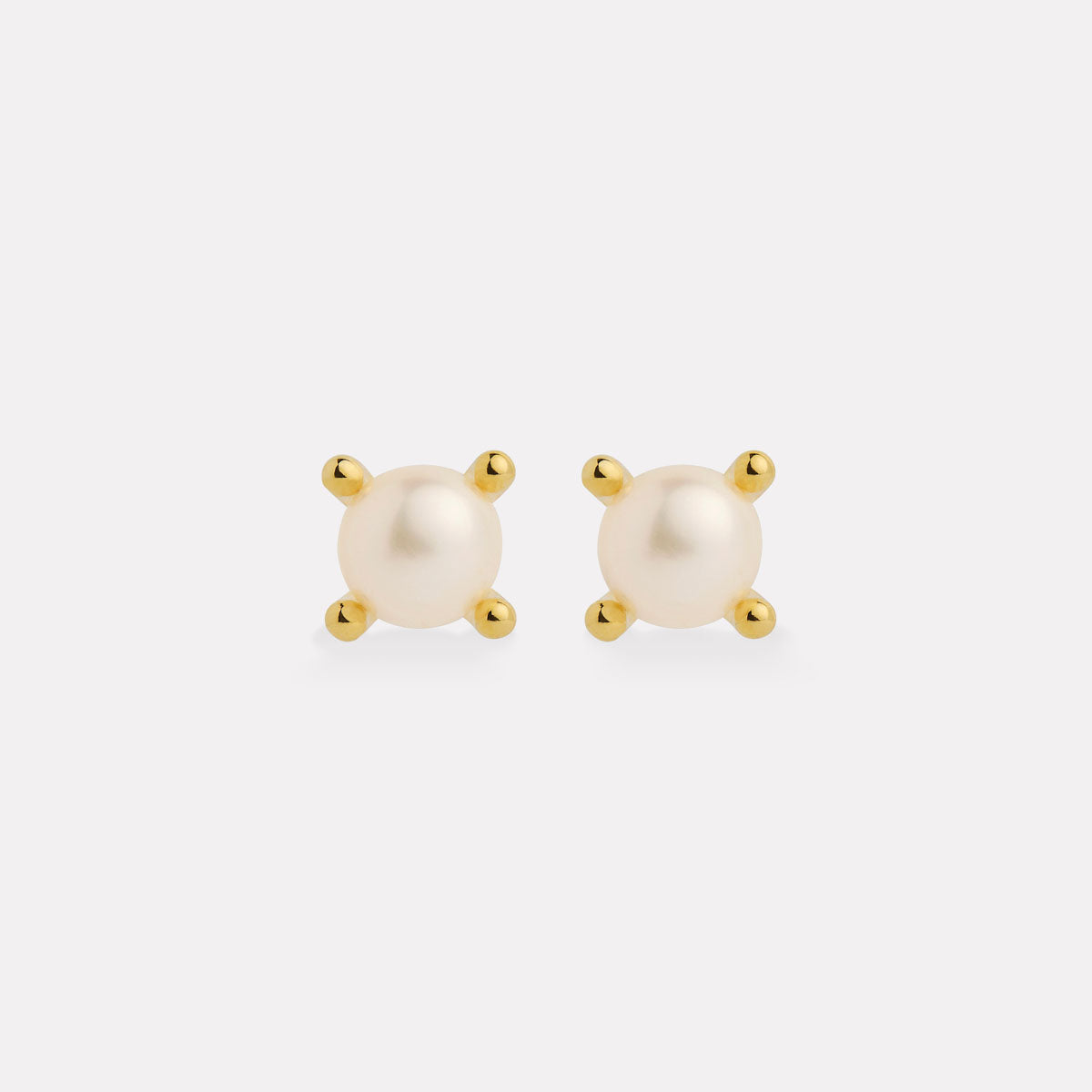 Yellow Gold Moana Pearl Earring