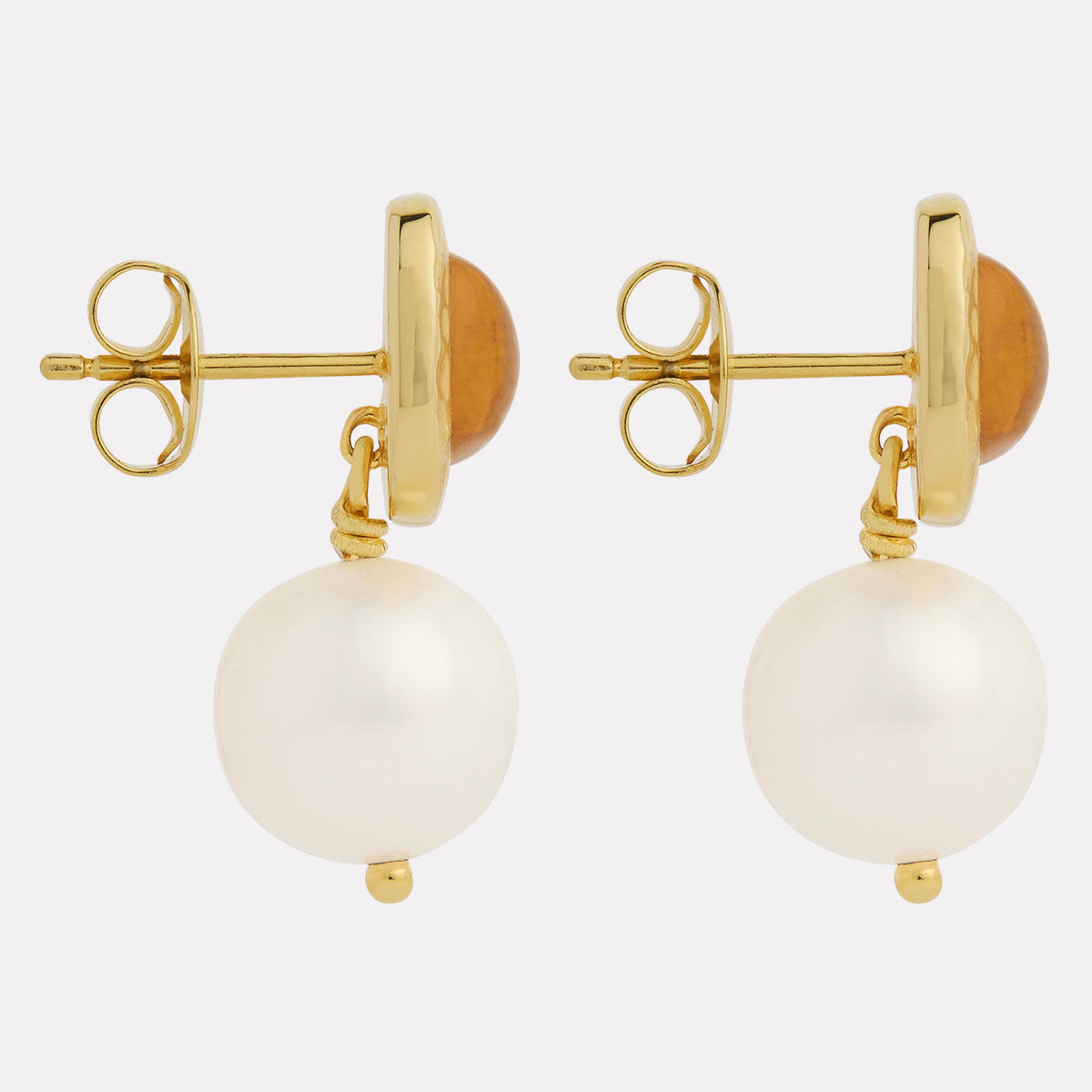 Coral Kiss Pearl Earring