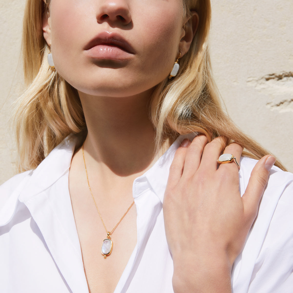 Fleur Rainbow Moonstone Pendant