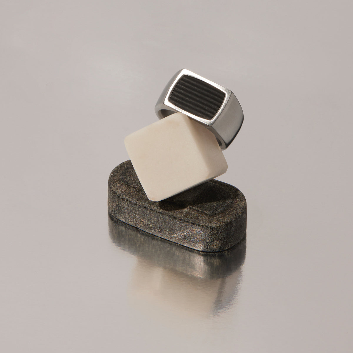 The Paladin Men’s Carbon Fibre and Steel Ring